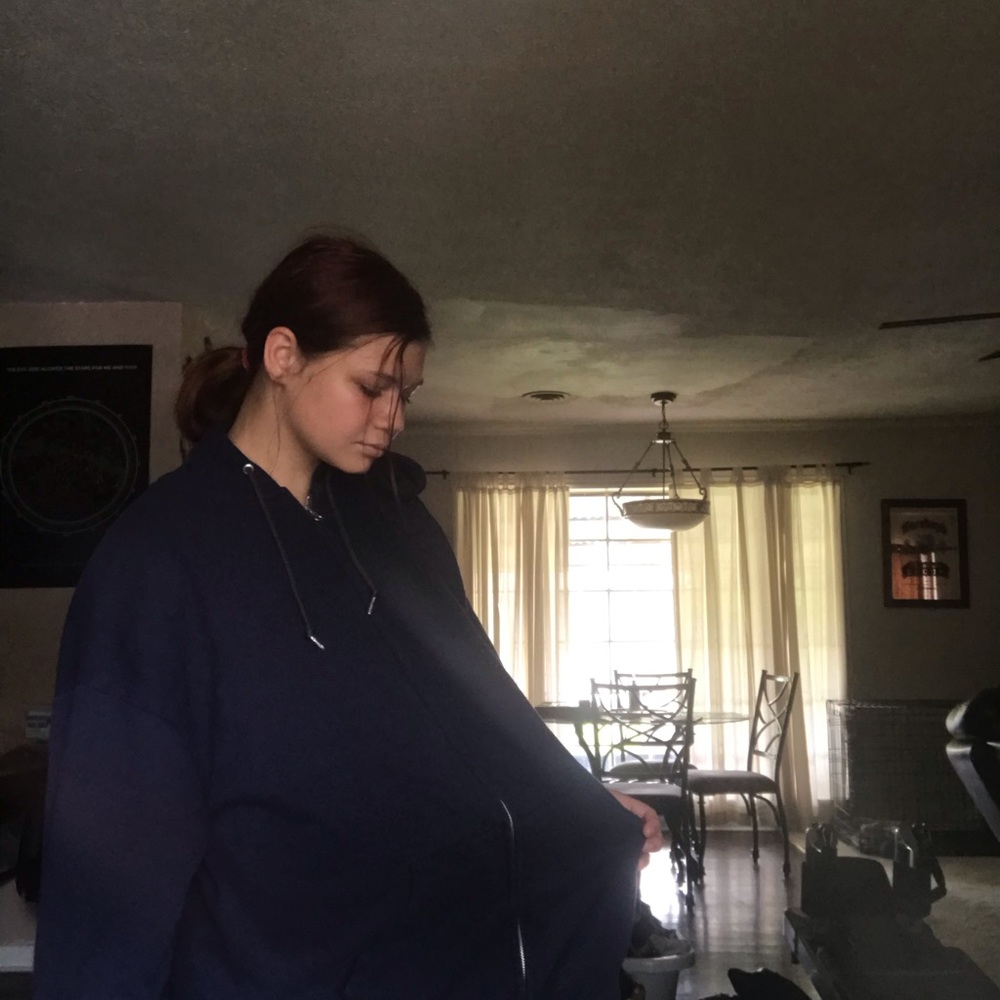 I am selling a men’s jacket